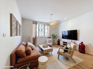 APPARTEMENT F2 MEUBLÉ – HYPER CENTRE CAEN (Rue Neuve Saint Jean) En DIRECT propriétaire – 