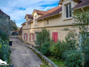 Longère 8 pièces 260 m²