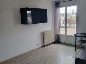 Studio – 2 min Gare – Centre-ville Creil – 20 m²