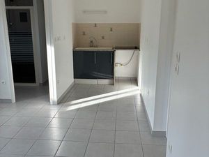 Logement F2 dans maison individuelle composée de 2 logements