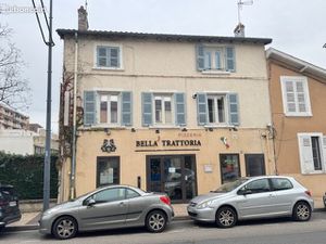 Immeuble de rapport. Villefranche sur saone