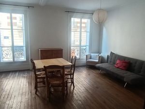 Grand studio meublé dans quartier dynamique