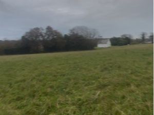 Grand terrain à louer