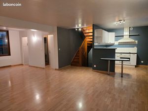 Maison de ville- appartement en duplex type 5. 110m²  Bar-le-Duc Quartier Notre Dame