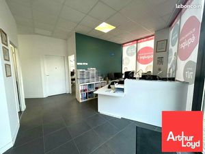 Local commercial 85 m²