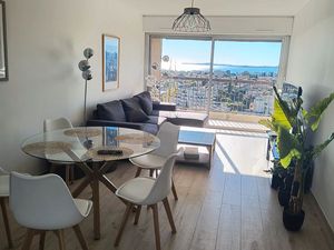 Particulier vend superbe appartement 3 pièces avec vue mer à Cagnes sur Mer