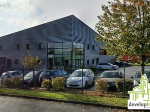 Local d'activité 724 m²