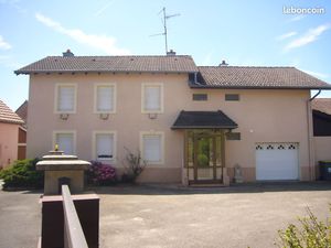 Location studio meublé avec terrasse