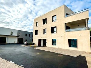 Location bureaux 100m2-200m2-400m2 Euromédecine II