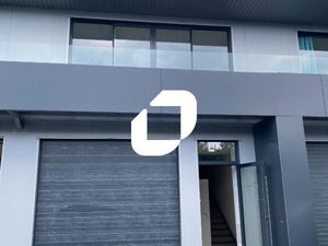 Local d'activité 252 m²