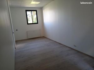 Bureau local professionnel centre ville