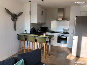 Beau T3 meublé proche gare et République