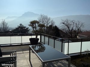 Grand T4 de 92m2 - Résidence privée