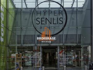 Local bureaux 157 m²