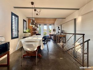 Vente – Montpellier – Beaux-Arts - Maison de ville cinq pièces avec patio  terrasse et sol