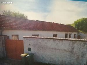 A louer petite longère