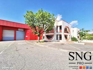 Local 1634 m² VITROLLES