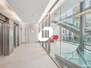 Bureaux 194 m²