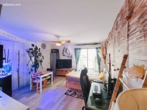 Studio 1 pièce 27 m²