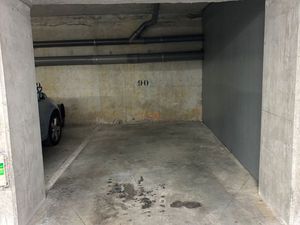 Place de parking sécurisée – 4 min à pied du RER – 13 490