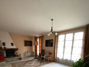 Maison individuelle sur grand terrain