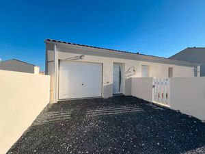 MAISON NEUVE A LOUER A SAUJON  chauffage au sol pompe à chaleur  adoucisseur  cuisine équi