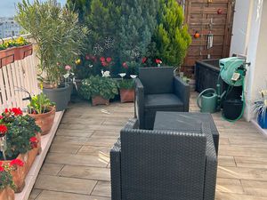 Villeurbanne T3 73m2 terrasse 330000