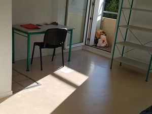 T1 meublé 26m2 avec balcon et parking COMPANS 100m ESC