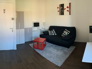 Joli T1 bis meublé 19 8 m2_2ème étage_ Secteur St Thomas _ disponible