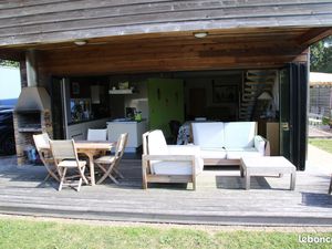 Maison d’architecte avec bureau professionnel et terrain constructible