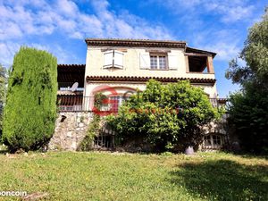 Villa 6 pièces 186 m²