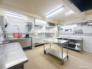 Traiteur 70 m² LA SEYNE SUR MER