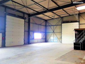 Local d'activité 499 m²