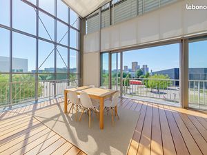 Ile de Nantes T4 duplex récent dernier étage avec ascenseur et jardin d'hiver