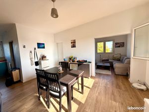 T3 avec cave et garage