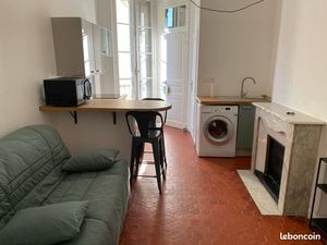 ? Studio meublé 20 m² – 716 CC – Disponible immédiatement ?