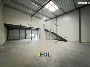 Local bureaux 313 m²