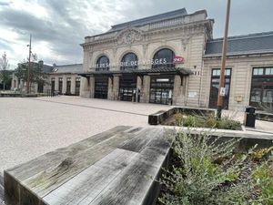 Local d'activité 390 m²