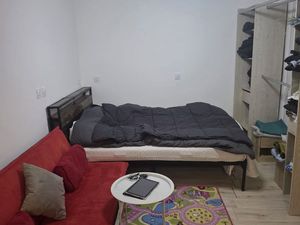 Studio meublé à louer avec charge comprise