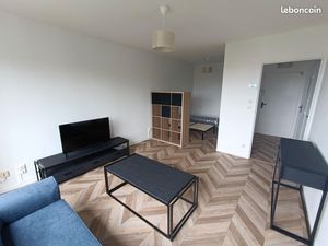 Magnifique studio refait à neuf - Dernier étage - Tout confort