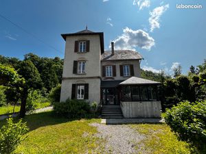 Maison Bourgeoise 10 pièces avec terrain constructible