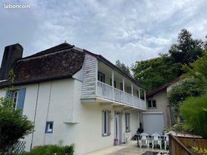 Propriété 180m2 proche du Golf + dépendances