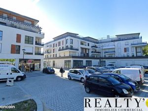 Local commercial 122 m²