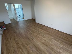 Maison neuve T7 semi autonome