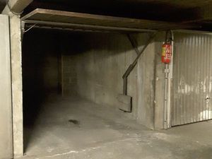 A louer garage box centre historique de Bourges