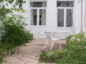 F1 Meublé – Lille Hyper Centre avec cour privative