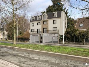 Local 370 m² SARCELLES