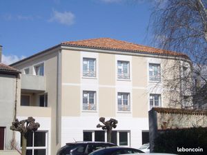 Grand T3 84 m² – Terrasse plein sud – Parking fermé – Neuville-de-Poitou