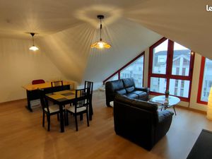 Grand 2 pièces meublé + parking Tram 5 min