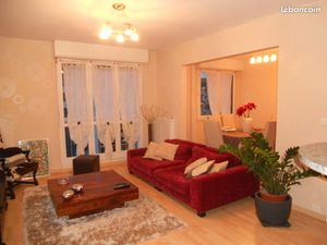 T4 lumineux 84m² - 13ème étage - Vue dégagée - Proche Place de Jaude